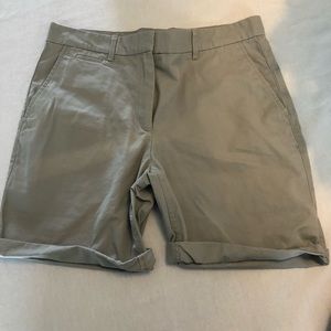 Gap boyfriend roll up khakis. Gray 6